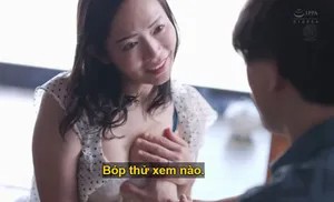 Nghỉ hè về quê, cậu thanh niên mới lớn được chị nhà đối diện đã có chồng yêu đưa vào đời